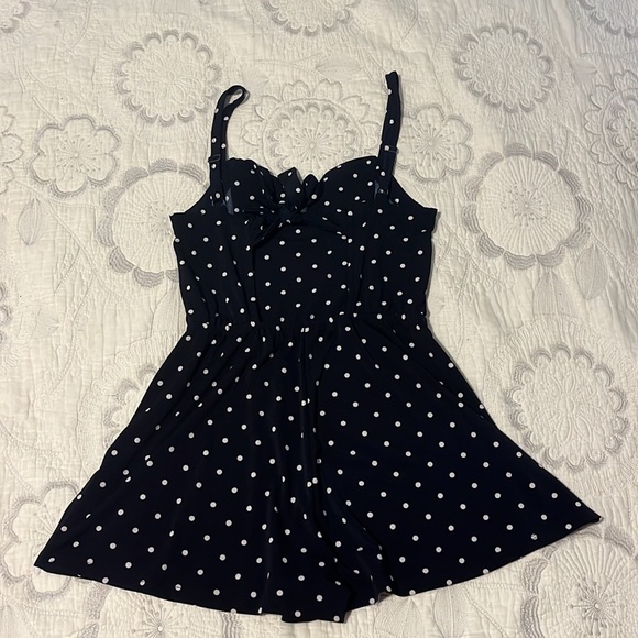 Navy blue and white polka dot Aeropastale romper - Picture 2 of 3